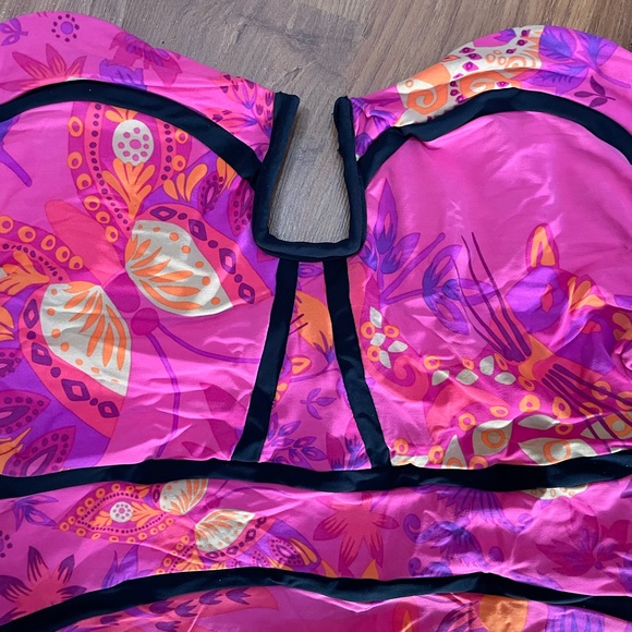 Beautiful Nanette Lepore one-piece suit - M - Picture 2 of 7